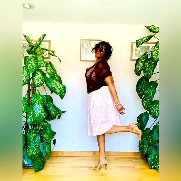 ✨ Eloquii✨ A Line Midi Skirt W/High Sheen Blush Embroidered Floral Overlay - Picture 6 of 14